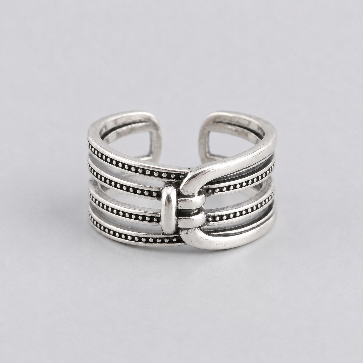 Saddle Cinch Ring