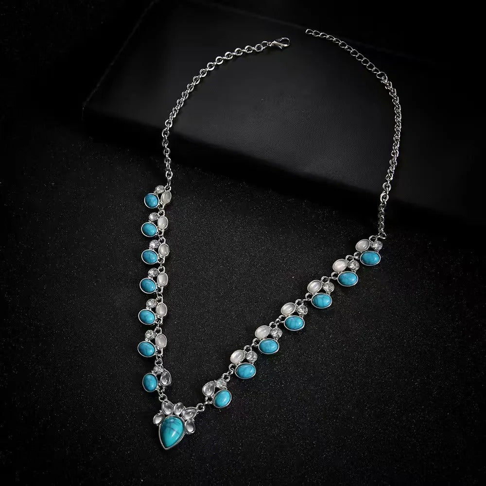 Country Queen Necklace